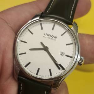 Union Glash&uuml;tte(宇聯表), 具體型號為 Viro Date自動機械 手錶