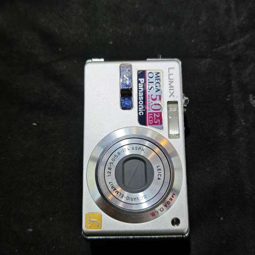 Panasonic FX7 松下 樂聲 DMC-FX7 CCD 跟 1 電一充 送記憶卡 送讀卡器 送保護套 連...