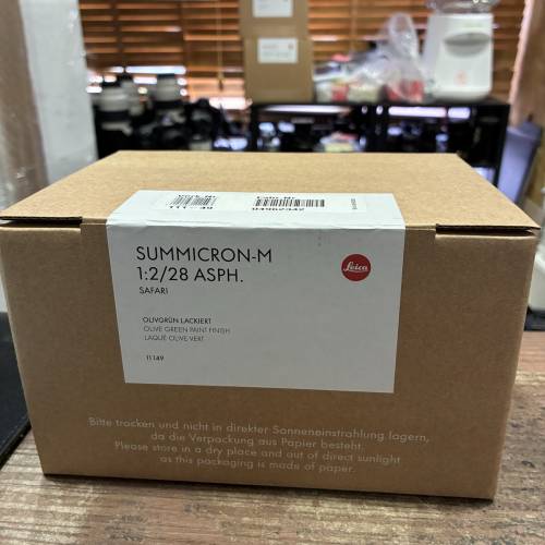 leica summicron-M 28mm F/2 Safari