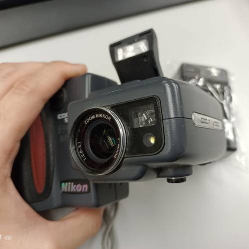 Nikon 995 扭計骰相機
