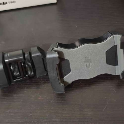 Dji 手機支架,有阻力調整角度