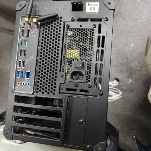 R7 8700F + ASRock B650M PG Lightning WiFi + SilverStone SX500-LG +JONSBO C6