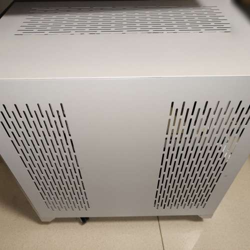 LIAN LI 聯力 O11d + arctic 360水冷 + 6把arctic p12白色風扇
