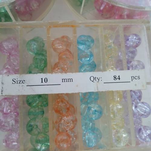 一手三盒 10/14mm彩色水晶有孔珠加一條10mm 18寸頸鏈  如照片，合diy 手作， 全部清...