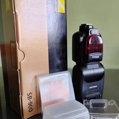 Nikon Speedlight SB-900