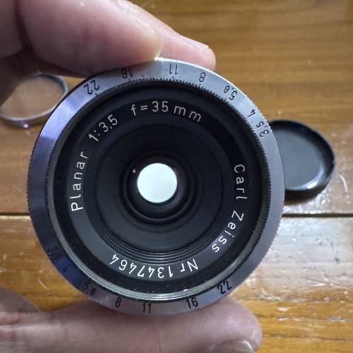 Zeiss Planar 35mm f3.5 rangefinder lens