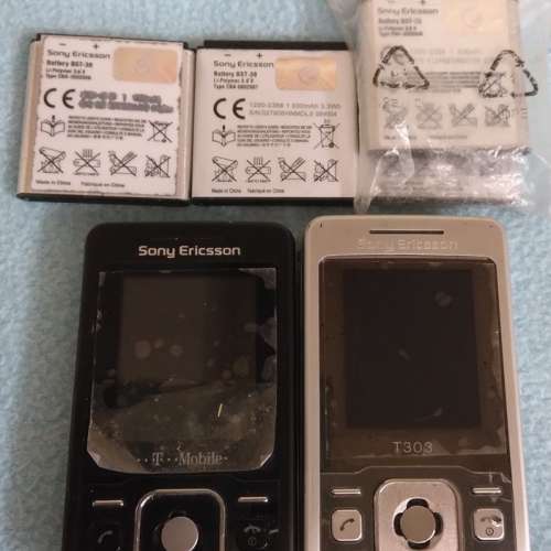 Sony Ericsson T303 兩部