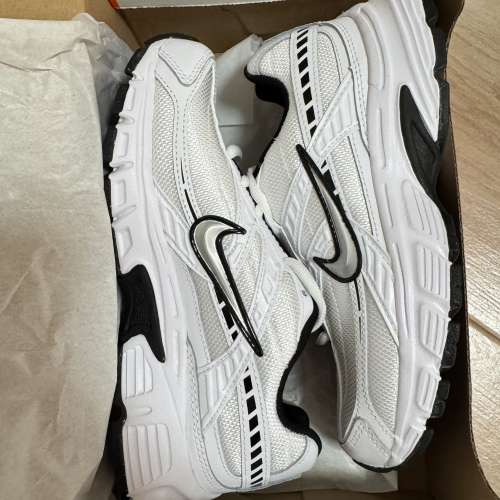 Nike鞋