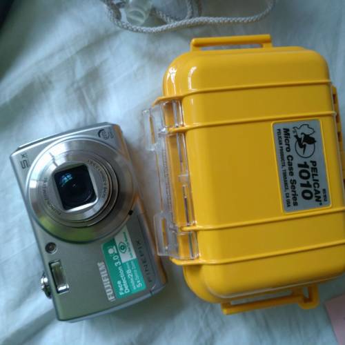 Fujifilm Finepix F100fd  潛水-美品。