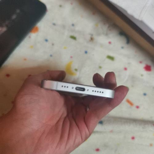 港版 iphone 16e 256gb