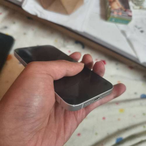 港版 iphone 16e 256gb