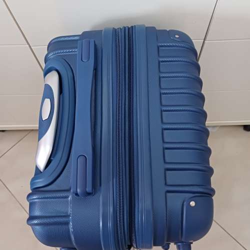 Dunlop 20 吋旅行喼/ 行李箱 20 inch suitcase / baggage / luggage