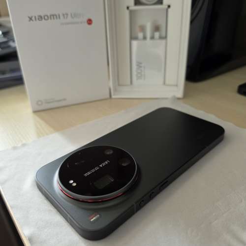 (中環元朗) Xiaomi 17 Ultra 512gb Black (港行HK 2yrs warranty to Mar 2028）