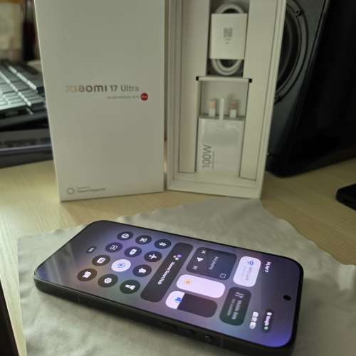 (中環元朗) Xiaomi 17 Ultra 512gb Black (港行HK 2yrs warranty to Mar 2028）