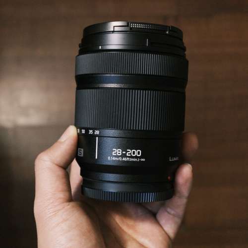 Panasonic Lumix S 28-200mm F4-7.1 Macro O.I.S.
