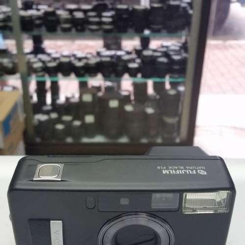 FUJIFILM NATURAL BLACK F1.9