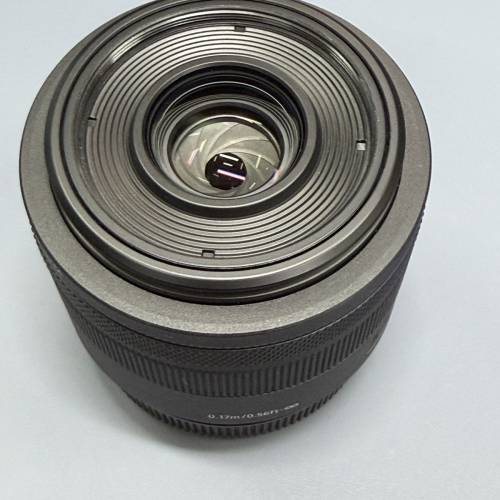 0花 全新一樣 室內用左幾次 Canon RF 35mm f/1.8 Macro IS STM for Canon RF Mount