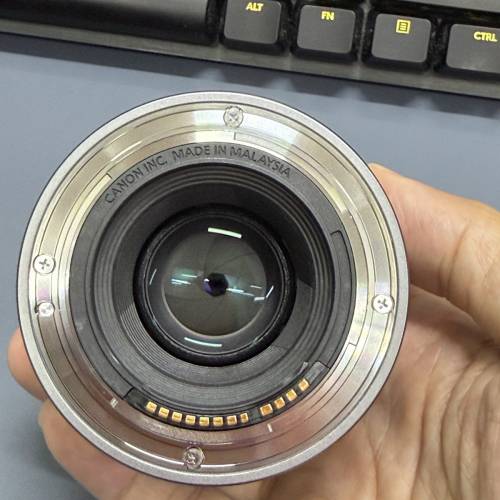 0花 全新沒分別 室內用過一次 Canon RF50mm F1.8 STM for Canon RF Mount