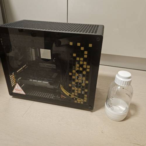 7500f 32gb b650m 水冷 matx 電腦主機
