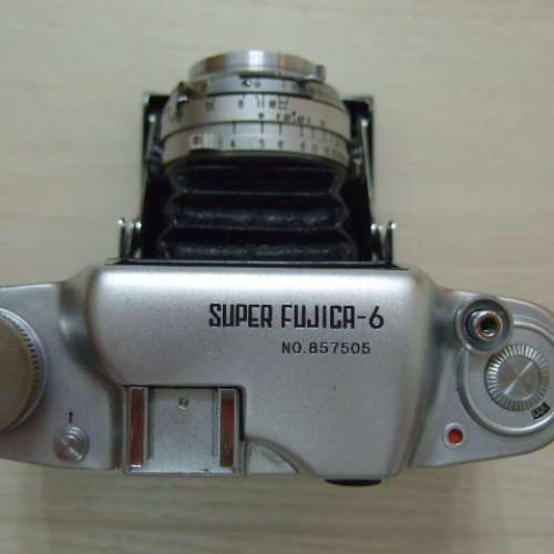 Fuji Super Fujica 6 6x6 相機