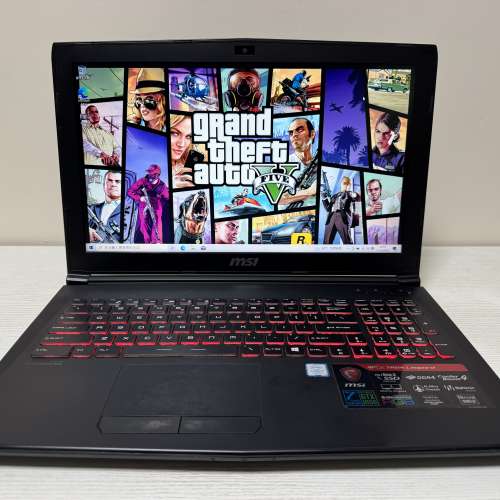 Msi 電競筆電 i7 7700h/16g ram/128m2 ssd+500 hhd/GTX1050/1920x1080p）/紅色背光鍵...