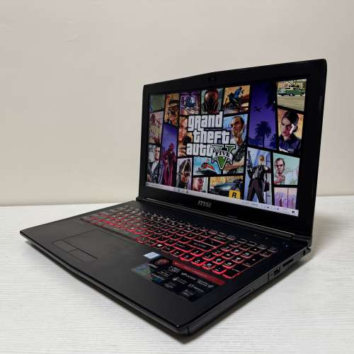 Msi 電競筆電 i7 7700h/16g ram/128m2 ssd+500 hhd/GTX1050/1920x1080p）/紅色背光鍵...