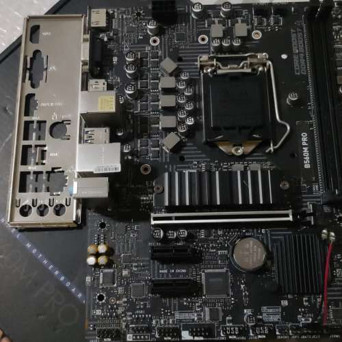 MSI B560M PRO Micro-ATX 主版 Socket 1200  支援10、11代CPU