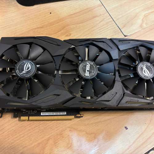 【六張 ASUS ROG Strix GTX 1070 8G 三風扇版 出售】ASUS ROG Strix Graphics Card