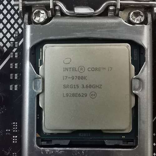 Intel Core i7 9700K + Asus Prime Z390-A Motherboard Z390 Socket 1151 + Intel散熱