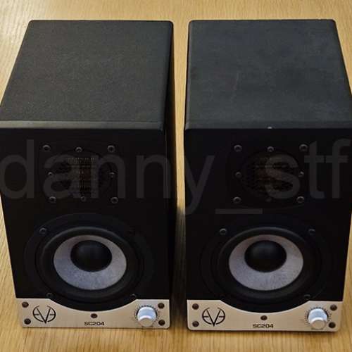 一對 EVE audio SC204 4吋 有源監聽喇叭 Active 2-way nearfield studio monitor s...