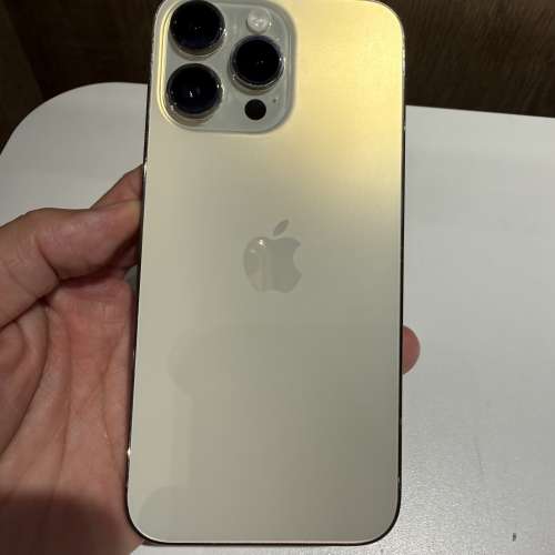 iPhone 14pro max256gb 港行雙卡極新，套有貼，所有功能正常！