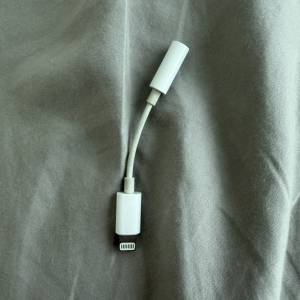 Apple Lightning to 3.5 mm 耳機插孔轉換器