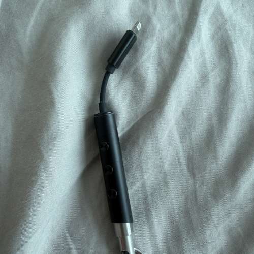 黑色 Lightning 轉接器3.5mm