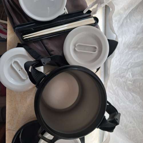 九成新正版Thermos 保溫飯壺