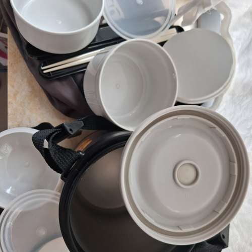 九成新正版Thermos 保溫飯壺