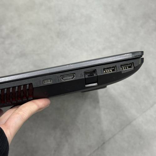 (有Blu-Ray)華碩ROG GL552V i7-6700HQ 8gb 240gb SSD GTX960M Laptop