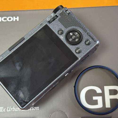 Ricoh GR IIIx Urban Edition Camera 連副機充電座及兩電 2026年3月27日天祥買入
