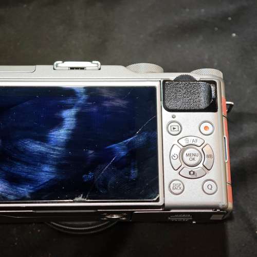 Fujifilm XA5  富士 X-A5 + 15-45 冇盒冇單 跟 1 電一充 功能正常 95% new