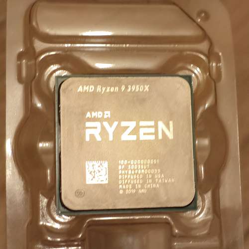 [95%新] 16核 AMD Ryzen 9 3950X (16C/32T) 盒裝全套、有單據