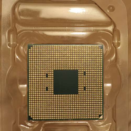 [95%新] 16核 AMD Ryzen 9 3950X (16C/32T) 盒裝全套、有單據