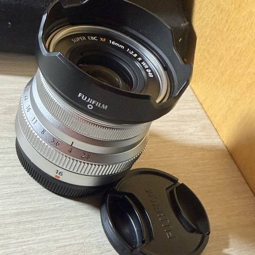 FUJIFILM xf16mm f2.8 silver