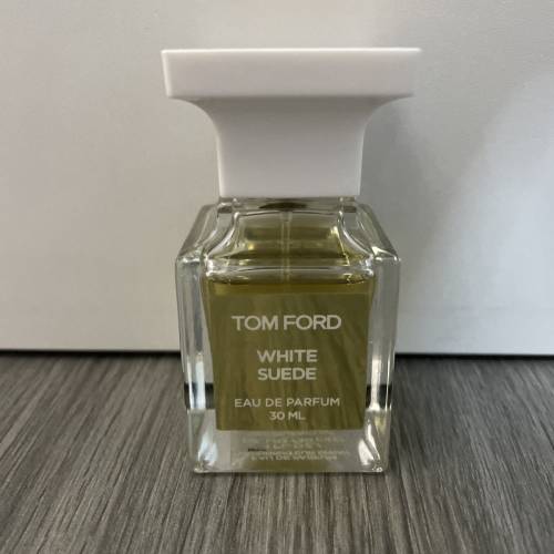 tom ford white suede 香水