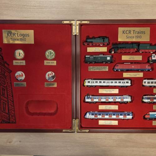 （已售Sold) KCR 九廣鐵路 1910-2007 百年紀念全套 (12架火車+6枚歷代襟章)
