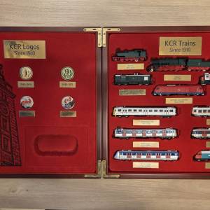 （已售Sold) KCR 九廣鐵路 1910-2007 百年紀念全套 (12架火車+6枚歷代襟章)