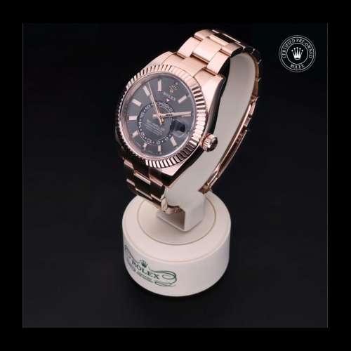 Rolex Certified Pre-Owned Sky-Dweller 2022, 42mm, Rose Gold 5040641