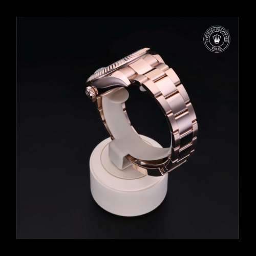 Rolex Certified Pre-Owned Sky-Dweller 2022, 42mm, Rose Gold 5040641