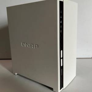 Qnap TS-233 NAS (注意內容)