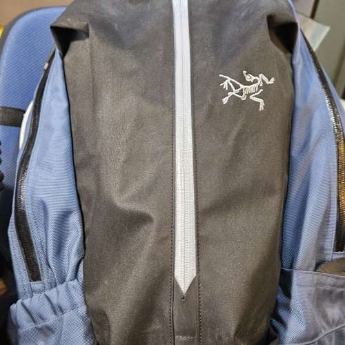 100%real 不死鳥  Arc'teryx  Arro 22 backpack 限定色