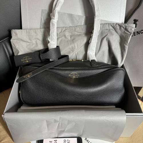 Balenciaga Carrie  保齡球包