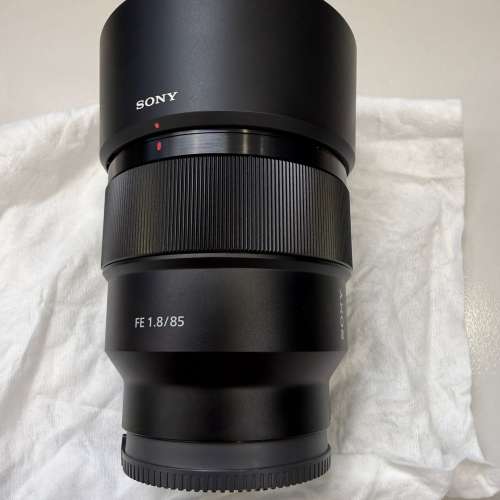 Sony FE 85mm F1.8 99% new (SEL85F18) 原廠遮光罩